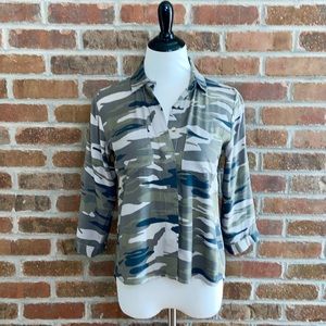 Style Envy Button Up Camo Blouse- XS